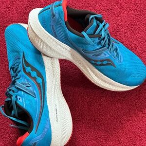 Saucony Triumph 20 Running Shoe Men’s Size 9.5 - Blue